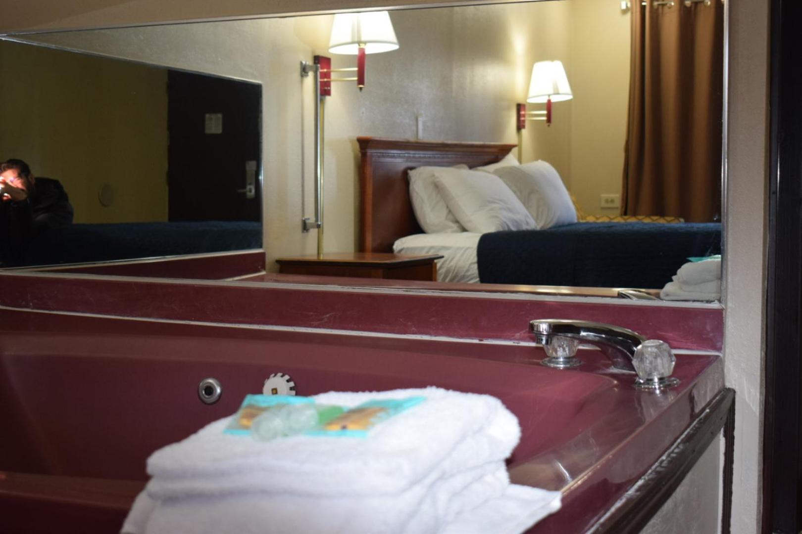 Knights Inn Farmington Hills Exteriör bild